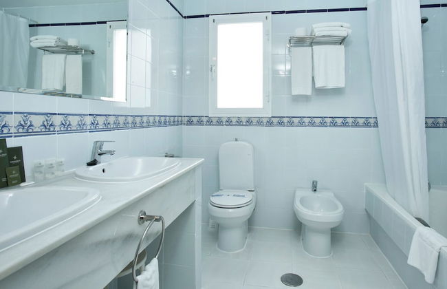 Apartamentos Ona Campanario - Photo 37