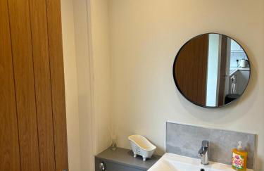 Flaxman Avenue - Lovely 4 bed home, 5 mins drive to York City Centre, Free superfast Wi-fi, Free on-street parking - Foto 16