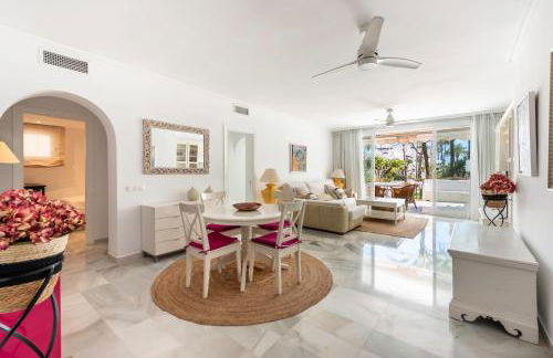 Alcazaba Beach Apartment - Photo 8