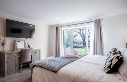 Suite 10 - Sleeping Giant Hotel - Pen Y Cae Inn - Foto 25