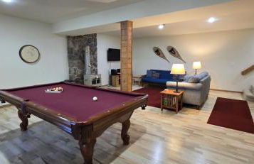 Tall Pines- 5-bedroom 3-bath with hot tub and more! - Foto 34