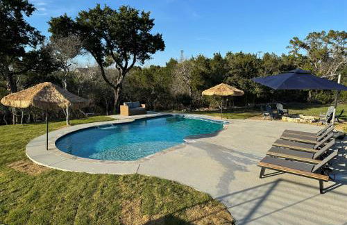 Upscale Modern Hill Country Home! Has it ALL! - Foto 14