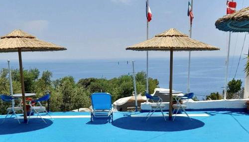 Ikaria Studios - Foto 1, Garden, sunbed