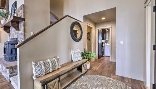 Sled Hill and Hot Tub Access McCall Family Cabin! - Foto 4