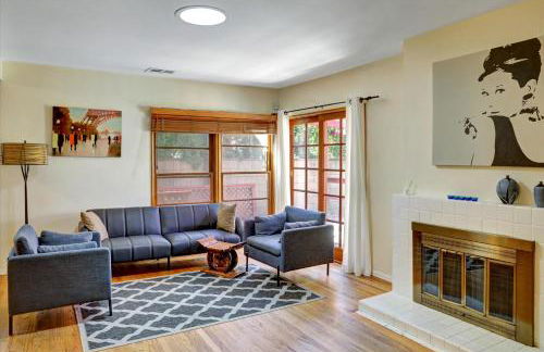 Entire House,Convinient location in Los Angeles , near Universal, Hollywood, Pets Friendly, Free WIFI - Foto 1