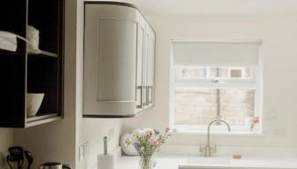 Sleeps 6 4 bedrooms 2 minute walk to the Square Hosted Happy Valley Cast - Foto 5, stove, dishwasher