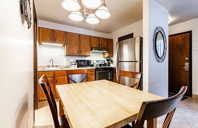 Red Pine Condominiums by All Seasons Resort Lodging - Foto 40