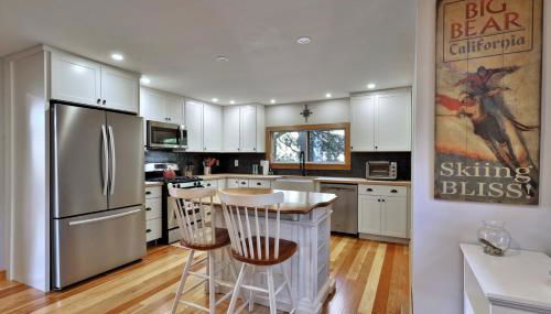 Lakeside Lodge at Fern Lake - 3BR, 1BA Waterfront with Dock - Foto 5