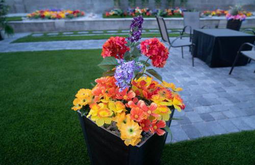 Enchanting Garden with Luxe Jacuzzi Spacious Yard - Foto 39