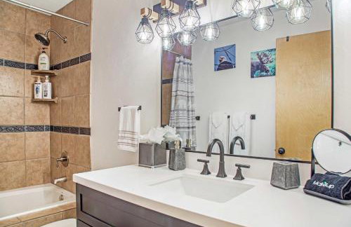 Happy Home - Cozy Retreat With Deck Near Downtown Carbondale - Foto 14