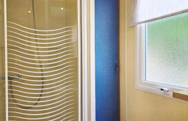 Camping Costa Dorada Bungalow Maia - Foto 9