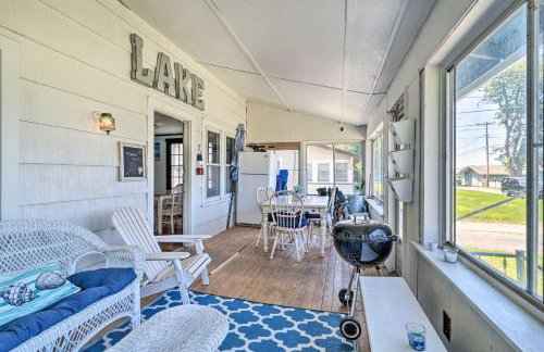 Hilton Lake Getaway w/ Over-the-Water Deck! - Foto 4