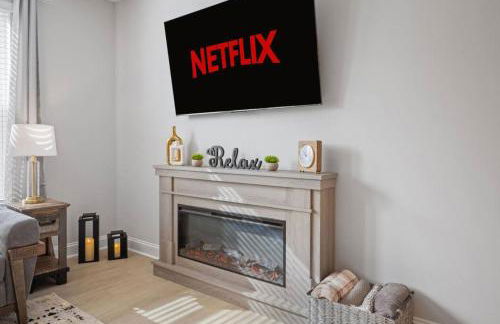 NEW Luxury Condo, Rooftop Terrace, EV Charger! - Foto 13