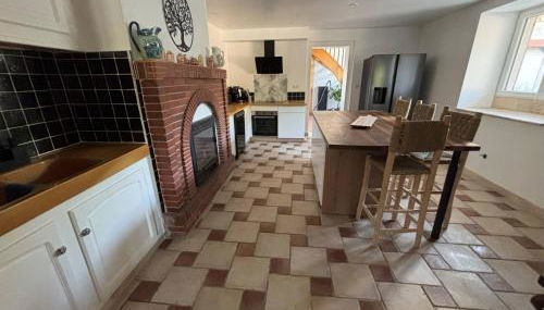 At Stéphanie and Damien's, Charming stone and pool - Foto 4