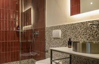 FOS Luxury Suites - Photo 2