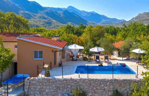Villa Melita - Heated pool, Speed Internet within Nature Park - Foto 1