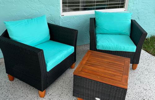 NEW Renovated luxury home with private heated pool, game room Near Anna Maria Island and IMG - Photo 4