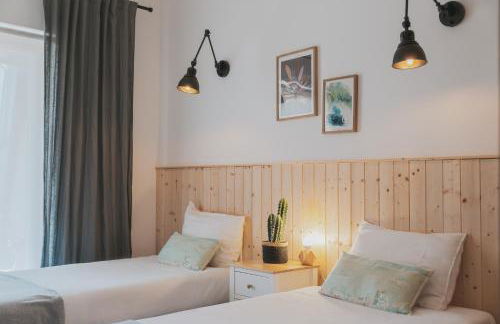 Surf GuestHouse - 7min walk to the beach - Foto 20