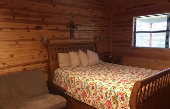 Frio Springs Lodges - Photo 13