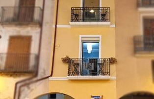 Plaça de l'Almudí, where else! - Foto 1