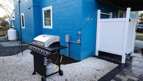 Beach gem! Hot Tub/EV/2bd/3.7mi beach/.5mi outlets - Foto 2