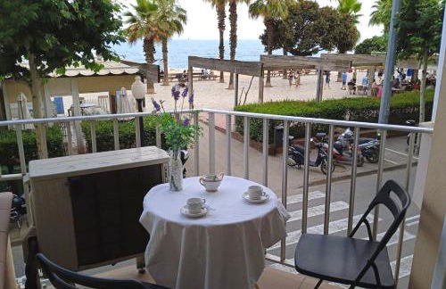 ALQUILER PISO BLANES con VISTAS AL MAR - Photo 8