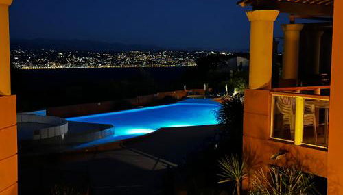 Vue mer et sur la baie de Cannes piscine 450m2 randonnée VTT au pied de l Esterel - Foto 4