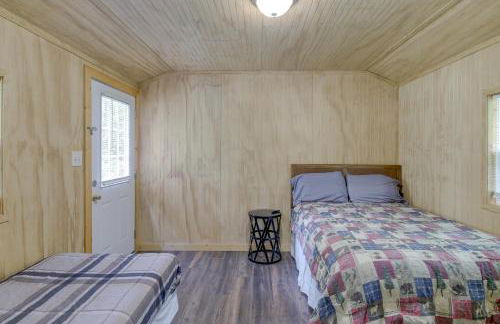 Serene Briceville Vacation Rental Cabin with Grill! - Foto 13