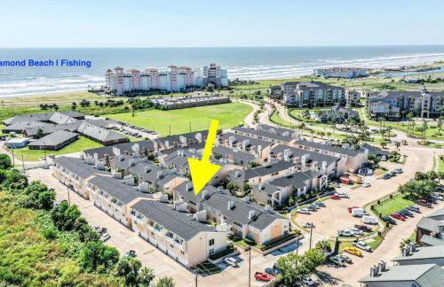 Coastal Paradise Condo with 2 Bedrooms and Pool - Foto 11