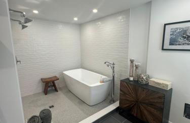 Rare Cape Cod Find - Photo 18