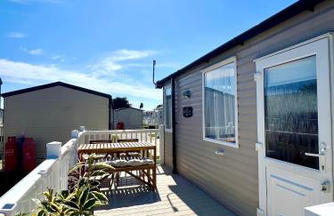 The Driftwood Den - Photo 5