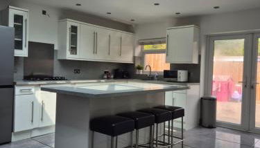 Cardiff city centre house - Sleeps 6 - Foto 1