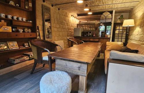 In city center and next to the train station - Foto 1