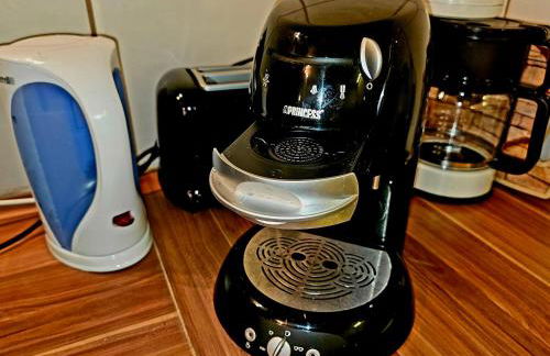 Winterberg Appartement 6 Pers aan Skilift grootste Skigebied nabij Bikepark Unieke locatie met zeer rustige tuin in het bos en het gezellige centrum leuke cafes restaurants en gratis zwembad sauna relax speelruimte parkeerplaats naast Der Brabander - Foto 54