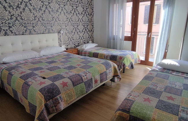 Caponi Bros - Photo 28