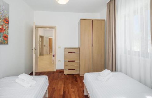 4 Bedroom Nice Home In Buje - Foto 38