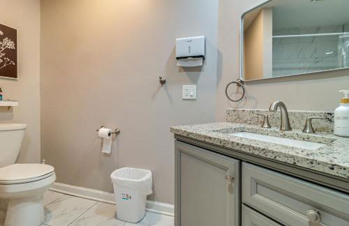 3 Mi to Dtwn Detroit Spacious Home with Yard! - Foto 18