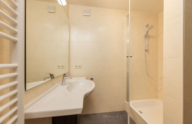 Restyled Villa with 4 Bathrooms & Sauna near River Moselle - Foto 13