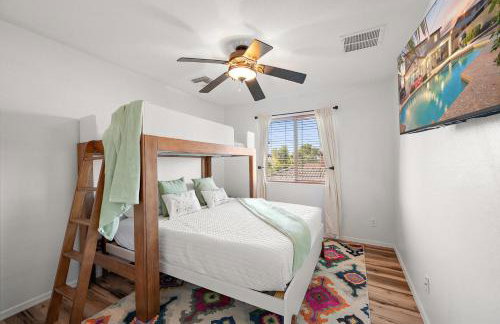 The Gem Getaway Pool Gameroom Gym by Relaxtay - Foto 5