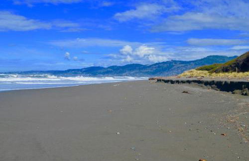 Surfside Beach House near Ancient Redwoods - Foto 38