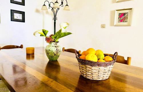 Villa with beautiful Private Garden & Breathtaking Sea View - Foto 26