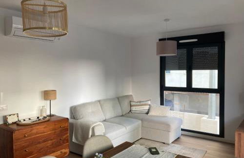 Gandia Playa Moderna - nuevo con piscina y parking, 2 banos, playa 300 m, grau 300 m - Photo 14