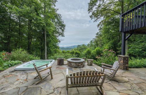 Blue Ridge Bliss Gorgeous home with hot tub & stunning views - Foto 27
