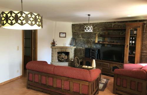 Charming Villa in Resende with Private Pool - Foto 15