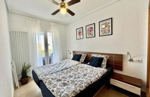 Stunning apartment with a beautiful pool/lake view - Foto 22