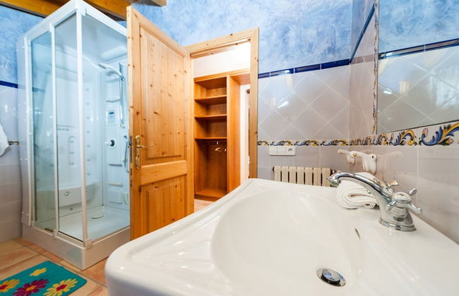 Can Rovey in Inca With 4 Bedrooms and 4 Bathrooms - Photo 22