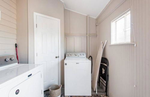 Shotgun Craftman House with Private Patio - Foto 18