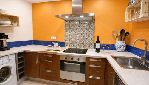 Apto T Patio Sevillano - Garaje privado con carga eléctrica - Photo 5