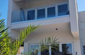 Vacation home Labudica near Šibenik, 3 sobe - Foto 1