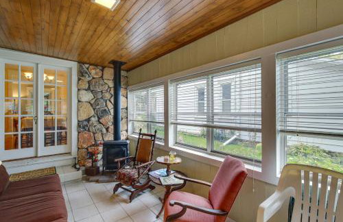 Historic Home with Sunroom - 5 Mi to Lambeau Field! - Foto 15